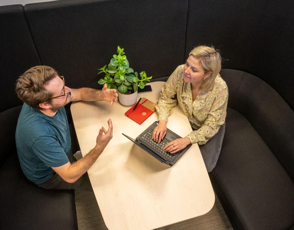 Medewerkers evalueren: zo pak je elk type gesprek constructief aan